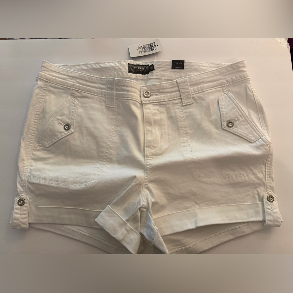 NEW Torrid Twill Military Short Shorts - White